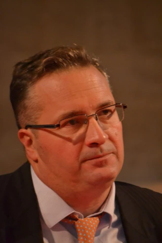 Un grand homme de la Bourgogne, Louis-Fabrice Latour, nous a quitté