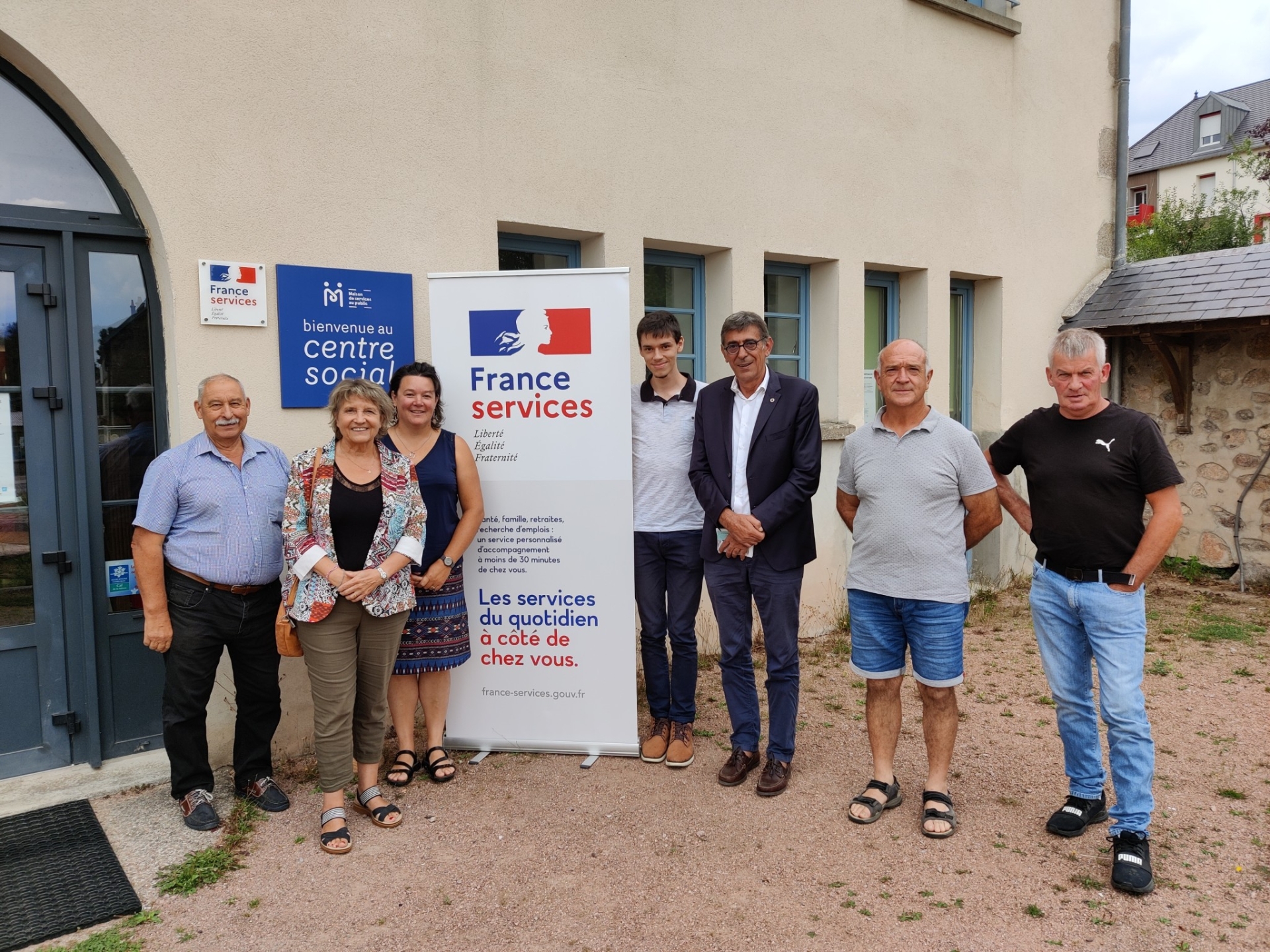 Visite d'un député à la Maison France Services de Montsauche-les-Settons