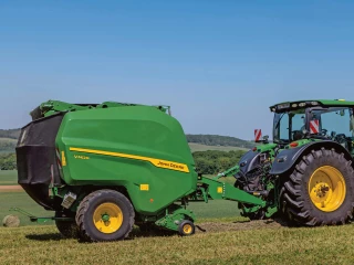 John Deere // Les presses à balles rondes gagnent en productivité