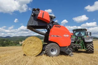 Kuhn // Les VB 7100, premières presses équipées d'un système de pesée sur l'éjecteur de balle.