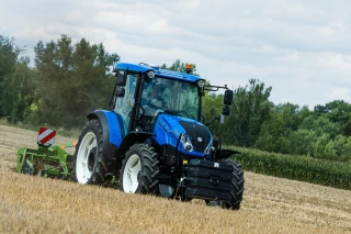 New Holland // Le pont avant Super-Steer sur les tracteurs T5S