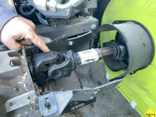 16 Des cardans graissés aux croisillons sans jeu