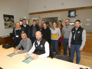 Accord conclu entre la laiterie Triballat et les producteurs Rians Centre