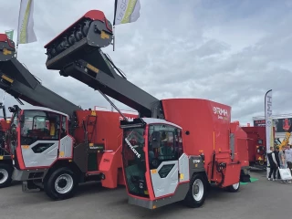 RMH // Une gamme de mélangeuses automotrices compactes