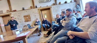 Connaissances, échanges et bienveillance