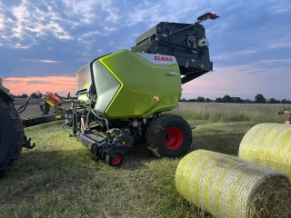 Claas // Les presses Cerex taillées pour la haute densité