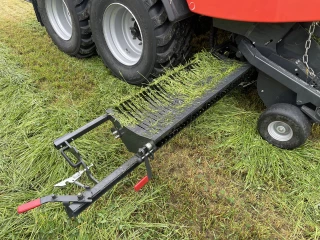 Kuhn // Coupe fine sur les presses enrubanneuses VBP 7100