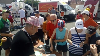 La section bovine de la FDSEA présente sur le contre la montre du Tour Nivernais Morvan (TNM)