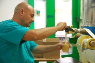 Une situation différente