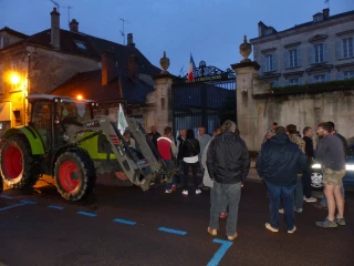 La FDSEA de l’Yonne exprime  son ras-le-bol dans la rue