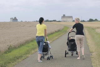 Jeunes femmes des villes, jeunes femmes des champs
