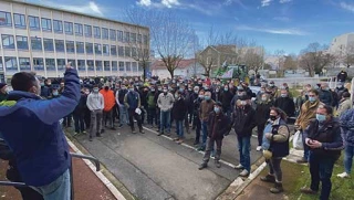 Les nerfs à vif