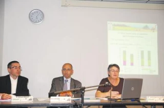 Moins d'exploitations mais des exploitations agrandies