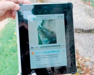 Quand le téléphone se fait guide