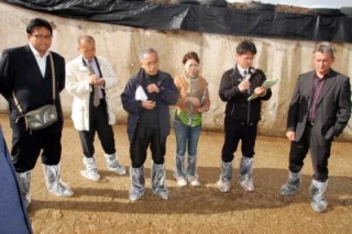 Une délégation japonaise reçue chez des éleveurs de l'Yonne