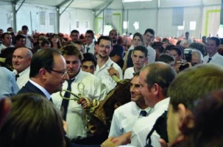 Hollande fait de l'élevage un investissement d'avenir