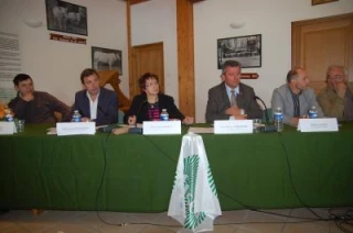 Pour un dialogue réfléchi et constructif avec les Pouvoirs publics