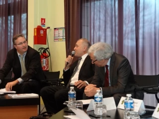 Entre soulagement et vigilance