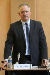 André Villiers conserve les rênes