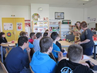 Les agricultrices de la FDSEA 58 et  les JA s’invitent dans les collèges nivernais