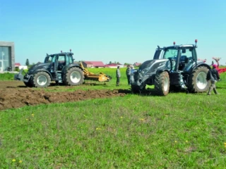 Le Démo Tour fait étape  à Rouvres en Plaine