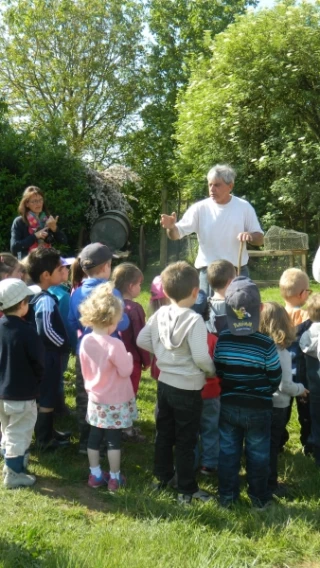Les petits de Bulcy, Garchy, Mesves et Vielmanay à la ferme du Montain