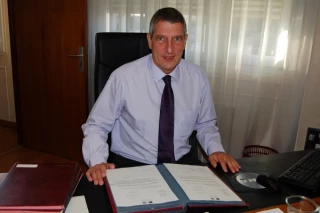 Le directeur nouveau est arrivé