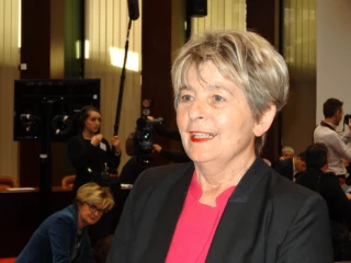 Marie-Guite Dufay aux manettes