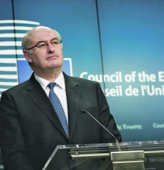 L’Europe mise sur les aides nationales et un embryon de régulation