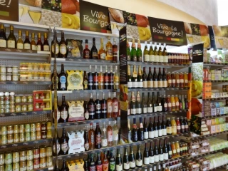 Tapis rouge aux produits régionaux chez Carrefour