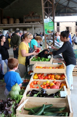 Un marché à la ferme qui ne manque pas de «piquant»