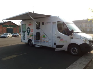 Une agence mobile sillonne les routes de la Nièvre