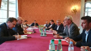 Le ministre «à l’écoute», mais  les professionnels restent sur la réserve