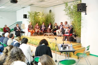 Des discussions et de nombreuses questions